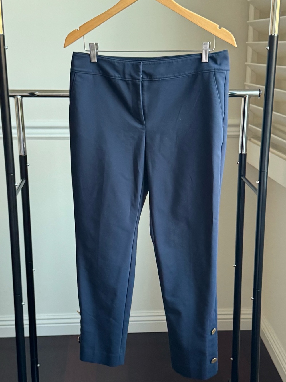Ann Taylor Straight Leg Cropped Pants Deep Navy Blue Size 4 Pre-owned